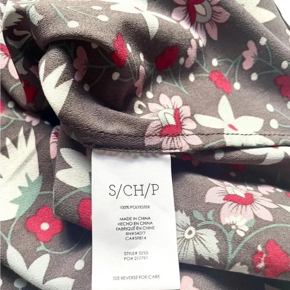 Cabi Plaza Fiesta Floral Sleeveless Blouse - Picture 3 of 4